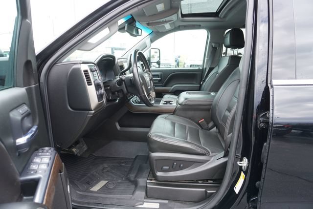 Used 2018 GMC Sierra 3500 Denali AWD/4WD image 18