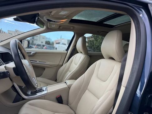 Used 2015 Volvo XC60 T5 AWD/4WD image 26