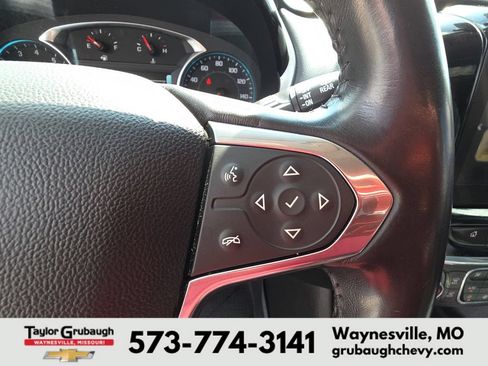 Used 2018 Chevrolet Traverse LT FWD image 19