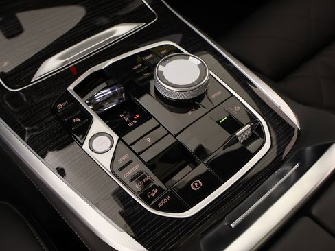 New 2026 BMW X7 xDrive40i w/ M Sport Package image 8