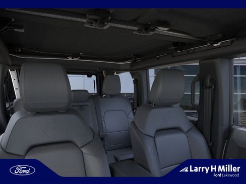 New 2026 Ford Bronco Big Bend w/ Black Diamond Package AWD/4WD image 12
