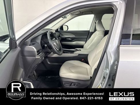 Used 2026 Toyota Grand Highlander AWD Hybrid image 4
