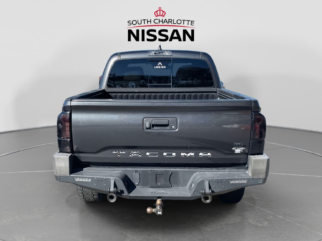 Used 2020 Toyota Tacoma TRD Sport AWD/4WD image 5