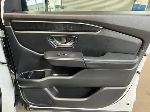 Used 2023 Honda Pilot Elite image 11