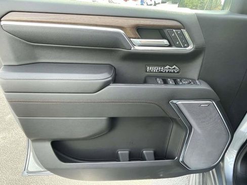 Certified 2023 Chevrolet Silverado 1500 High Country w/ Technology Package image 17