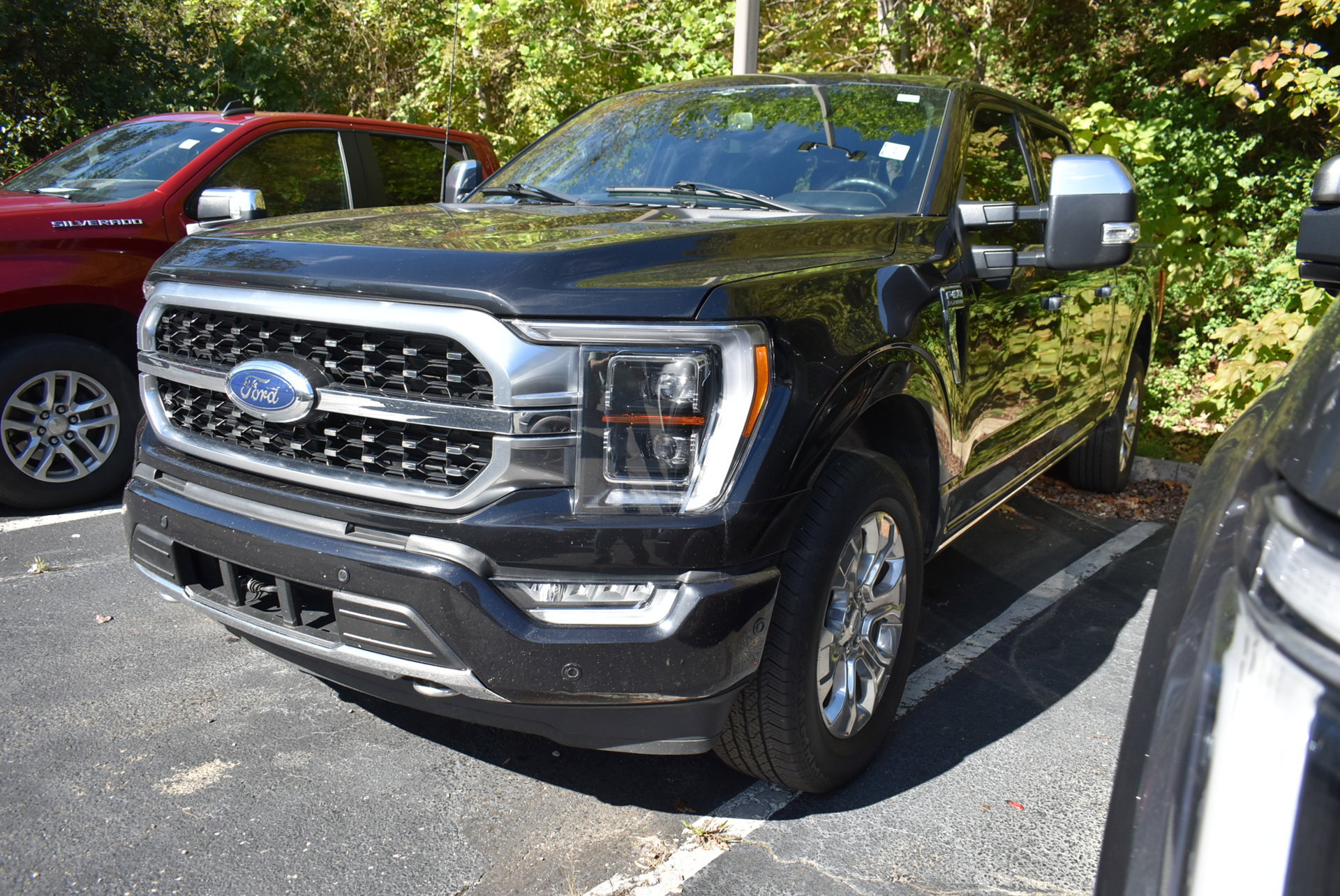 Used 2023 Ford F150 Platinum w/ FX4 Off-Road Package AWD/4WD image 7