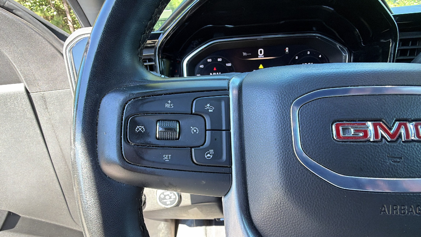 Used 2025 GMC Sierra 1500 SLT AWD/4WD image 28