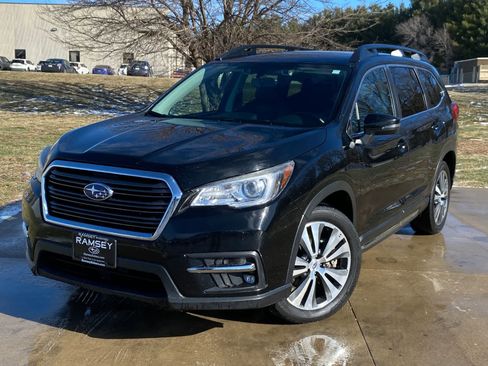 Used 2019 Subaru Ascent Limited image 1