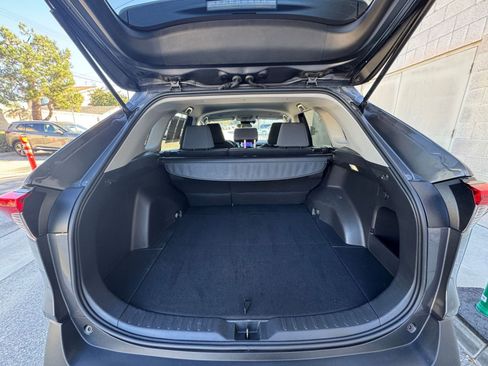 Used 2025 Toyota RAV4 XLE image 31