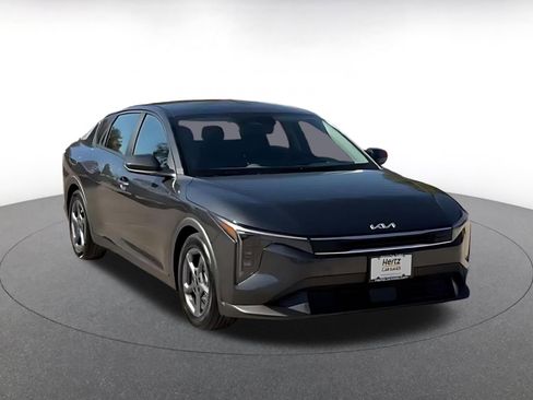 Used 2025 Kia K4 LXS FWD image 9