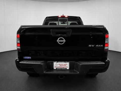 Used 2022 Nissan Frontier SV AWD/4WD image 5