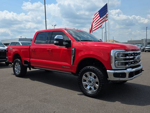 Used 2023 Ford F250 Lariat w/ Lariat Ultimate Package AWD/4WD image 7