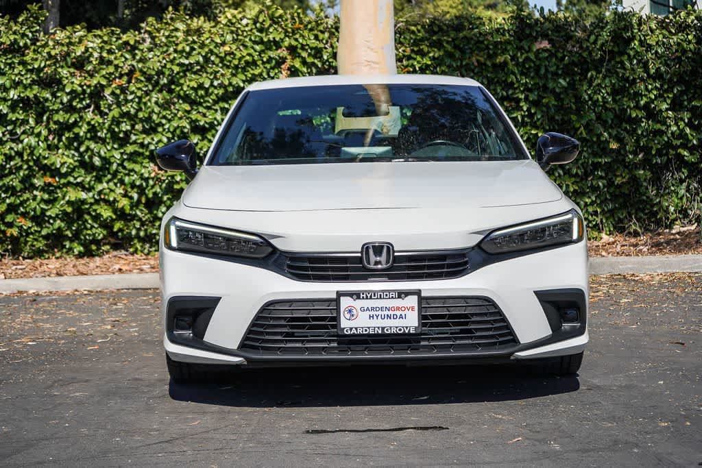 Used 2023 Honda Civic Sport image 2