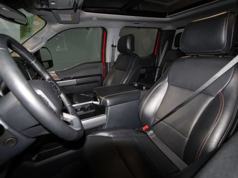 Used 2024 Ford F250 Lariat w/ Lariat Ultimate Package AWD/4WD image 4
