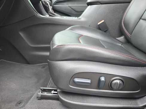 Used 2022 Chevrolet Equinox RS w/ RS Leather Package FWD image 24