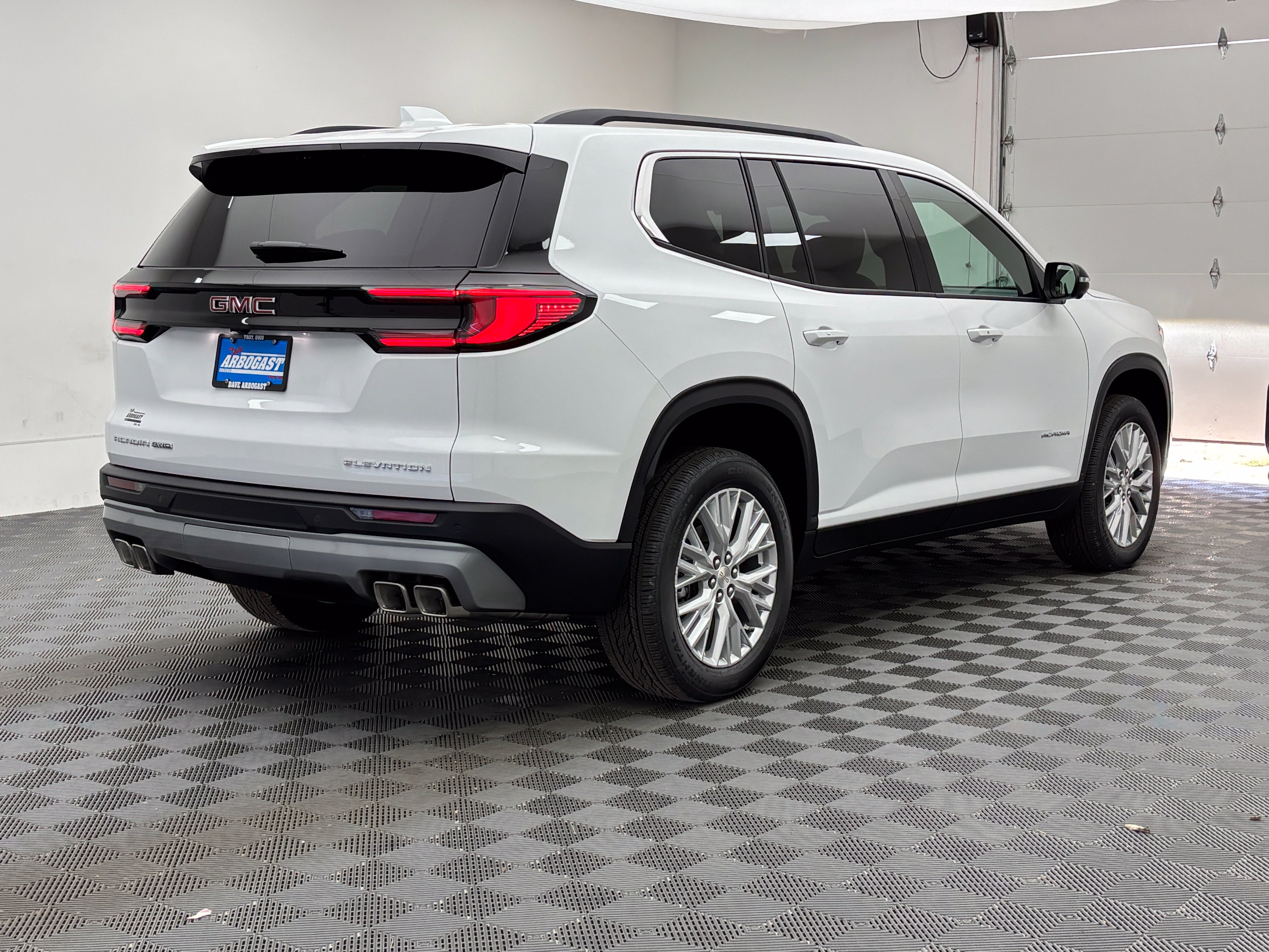 New 2027 GMC Acadia Elevation w/ Elevation Premium Package AWD/4WD image 10
