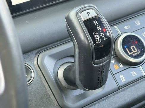 Used 2024 Land Rover Defender 110 X-Dynamic SE AWD/4WD image 16