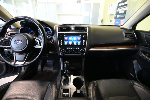 Used 2018 Subaru Outback 2.5i Limited AWD/4WD image 2