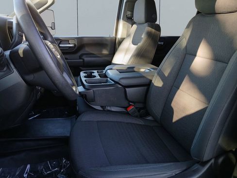 Used 2025 GMC Sierra 2500 Pro w/ Convenience Package image 10