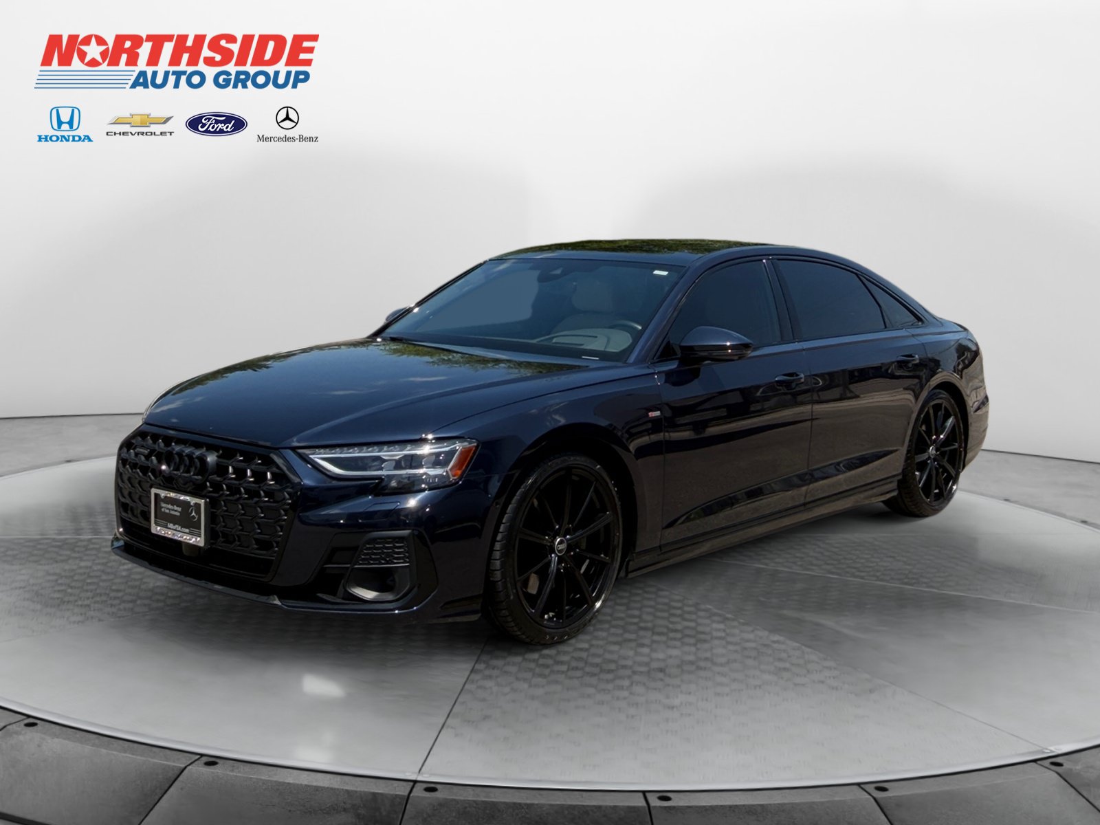 Used 2024 Audi A8 L 3.0T AWD/4WD image 3