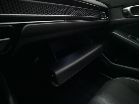 Used 2024 Honda Civic Sport image 29