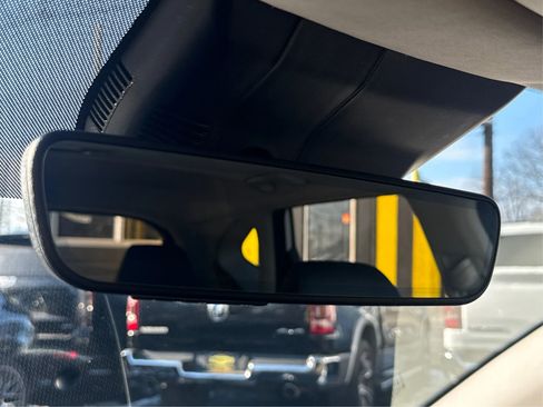 Used 2022 Kia Seltos EX image 15