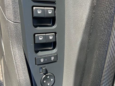 Used 2024 Kia Sportage LX image 15