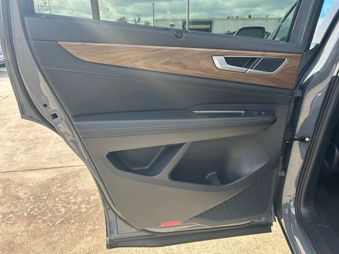 New 2026 Volkswagen Atlas SE image 58