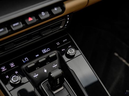 Used 2021 Porsche 911 Targa 4S Heritage Design image 73