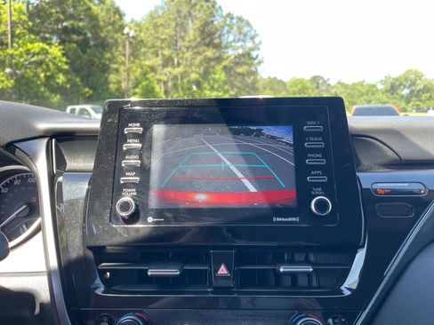 Used 2024 Toyota Camry LE FWD image 6