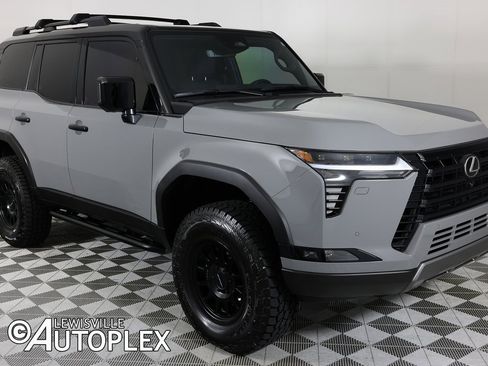Used 2025 Lexus GX 550 image 4