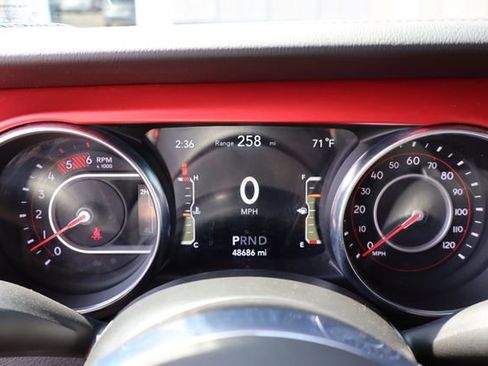 Used 2021 Jeep Wrangler Unlimited Rubicon AWD/4WD image 21