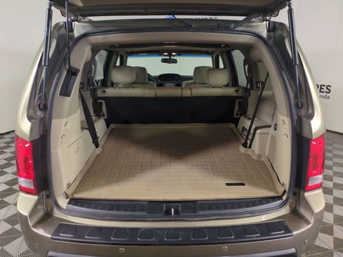 Used 2010 Honda Pilot Touring image 22