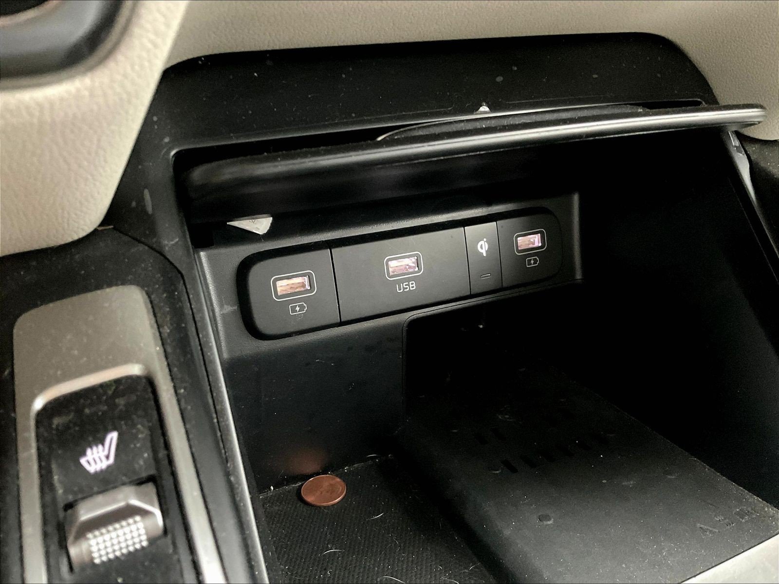 Used 2023 Kia Sorento S w/ Panoramic Sunroof Package FWD image 16