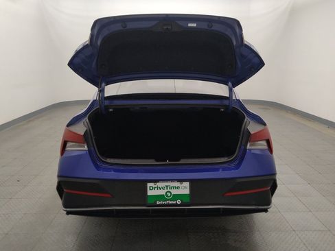 Used 2025 Hyundai Elantra Sport FWD image 29