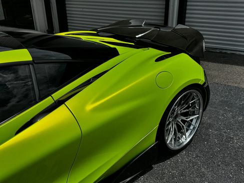 Used 2018 McLaren 720S Luxury RWD image 5