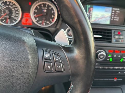 Used 2013 BMW M3 Convertible image 40
