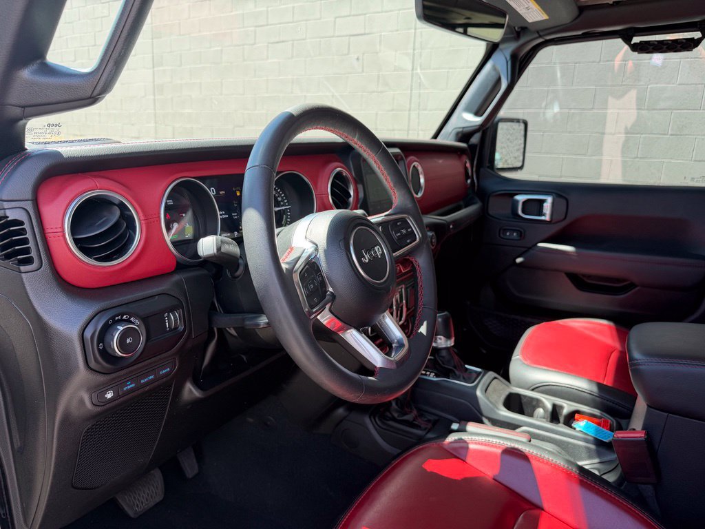Used 2023 Jeep Wrangler Unlimited Rubicon 4xe AWD/4WD image 18