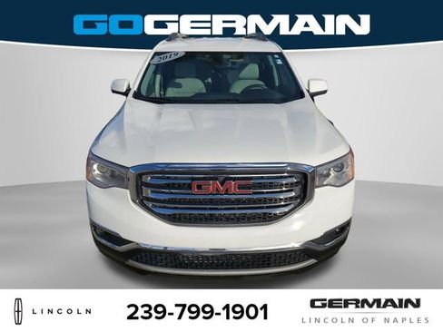 Used 2019 GMC Acadia SLT image 3