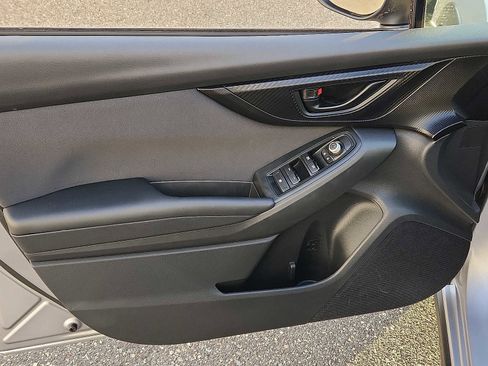 Used 2023 Subaru Crosstrek 2.0i Premium image 12