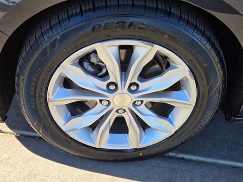 Used 2023 Chevrolet Malibu LT image 12