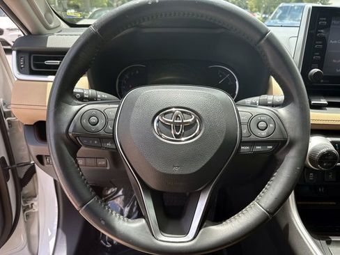 Used 2019 Toyota RAV4 Limited w/ Advanced Technology Package AWD/4WD image 28
