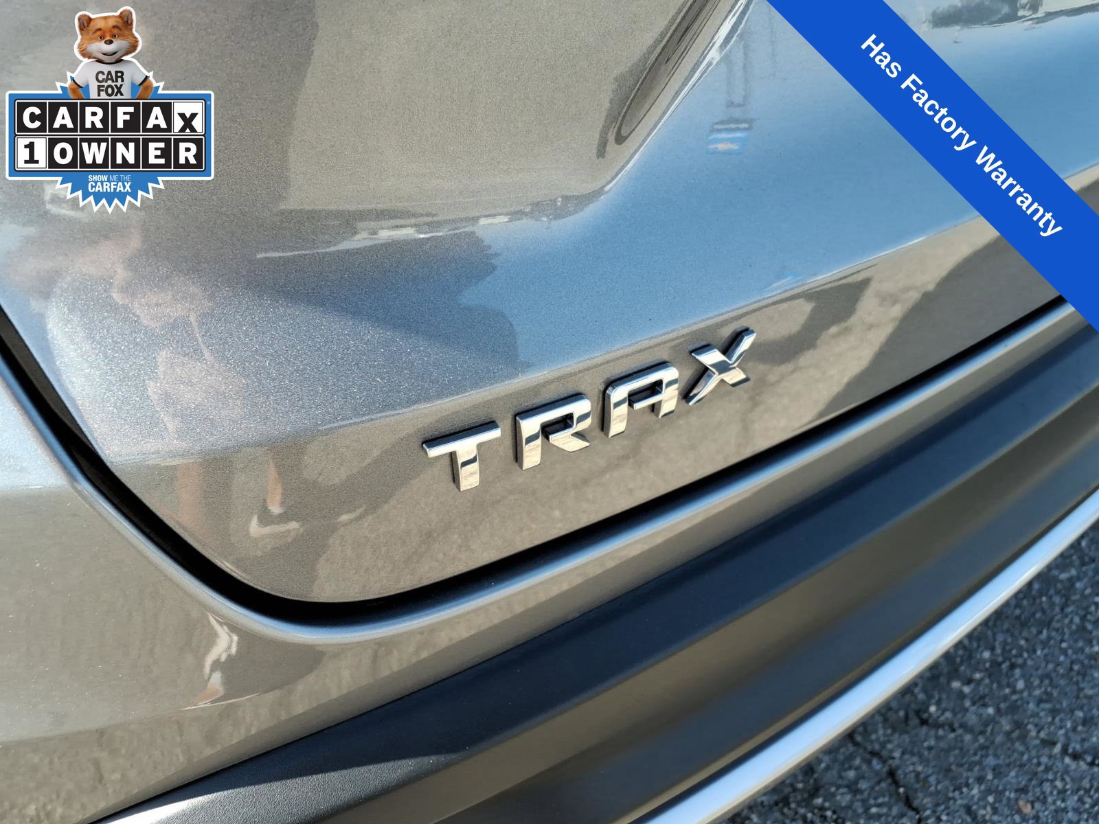 Used 2025 Chevrolet Trax LT FWD image 9