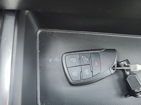 Used 2023 Chevrolet Silverado 1500 LTZ AWD/4WD image 30