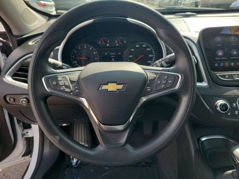 Used 2024 Chevrolet Malibu LT FWD image 25