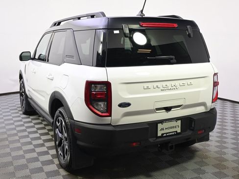 Used 2022 Ford Bronco Sport Outer Banks w/ Tech Package AWD/4WD image 4