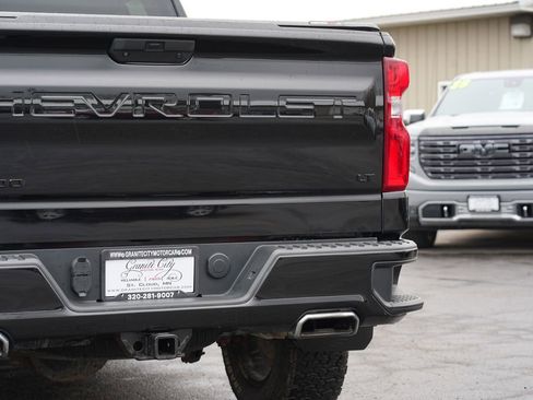 Used 2021 Chevrolet Silverado 1500 LT Trail Boss w/ LPO, Dark Essentials Package AWD/4WD image 10