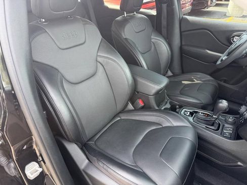 Used 2023 Jeep Cherokee Altitude Lux AWD/4WD image 6