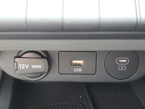 New 2025 Hyundai Elantra Sport image 7