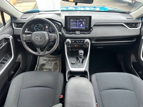 Used 2021 Toyota RAV4 LE AWD/4WD image 16
